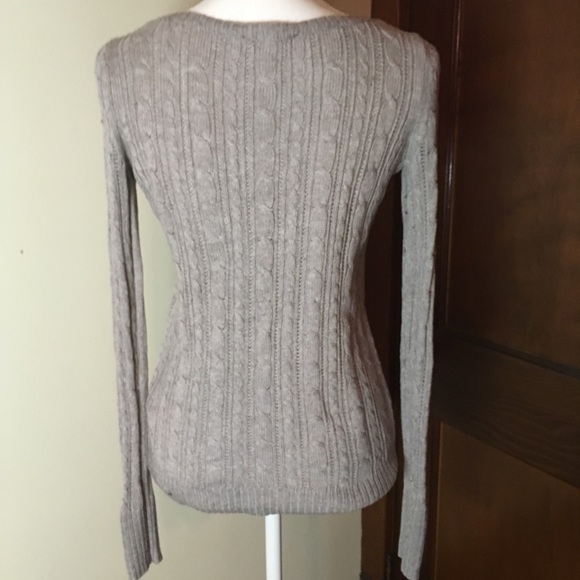 American Eagle 🦅 cable knit sweater Extra Small - Picture 5 of 6